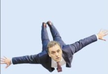 Allanan la TV Pública por la causa Adorni