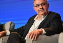 Jalil analiza postularse como senador y no competir por la reelección en Catamarca.