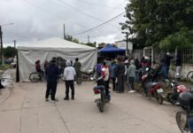 Dolor y reclamos en el velorio del niño de 12 años que murió electrocutado