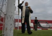 El Arzobispo de Tucumán; la nueva figura en la ciudadela.