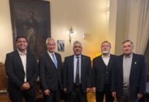 Las internas en el gobierno se trasladan a colegios de profesionales.