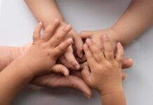 Siete niños tucumanos buscan una familia adoptiva.