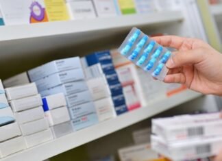 ANMAT anuncia venta libre de diez grupos de medicamentos.