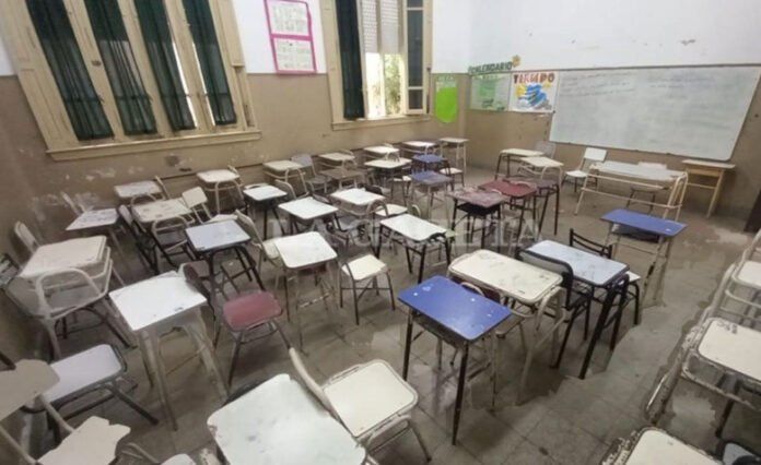 aulas vacias en tucumann