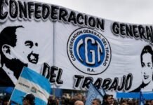 La CGT y las CTA rechazaron el aumento del Gobierno.