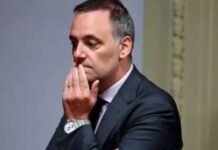 Adorni: dudan de sus explicaciones, peritan sus billeteras criptos.