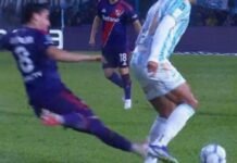Difundieron el audio del VAR de la polémica en Atlético Tucumán vs. River.