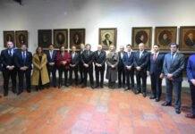 Milei busca nacionalizar la campaña de 2027; los gobernadores buscan desdoblar.