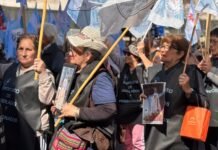 Jubilados tucumanos, de luto: muertes, miseria y un pedido de fé.