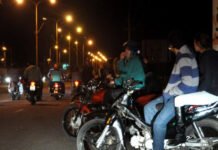 Lastenia: Es el escenario de picadas de motos con escape libre.