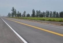 Ruta 38: camión derramó líquido y provocó múltiples accidentes.