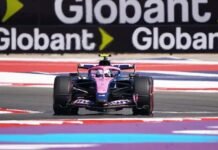 Colapinto abandonó en Austin tras un toque.