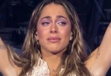 Tini habló sobre su situación y se quebró en el escenario.