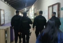 Policías de Jaldo dentro de Filosofía y Letras.