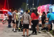 Alberdi: heridos en un accidente entre una moto y una camioneta.