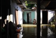 Itatí bajo el agua: inundación récord y suplica a la virgen.