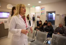 Chahla encabezó una jornada de prevención del cáncer de mama.