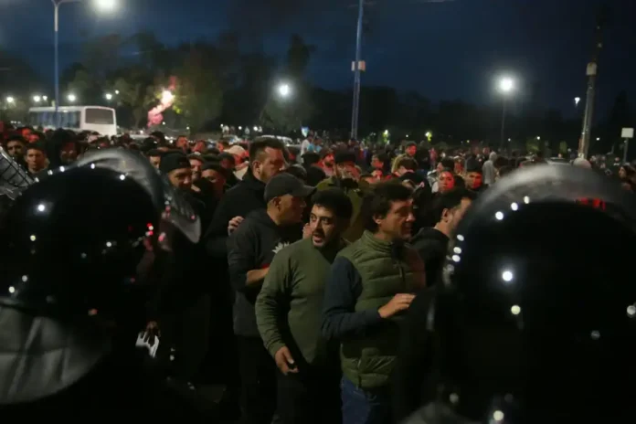 policias pogo