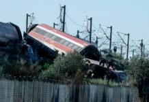 España de luto: ya son 64 los muertos en la tragedia ferroviaria.